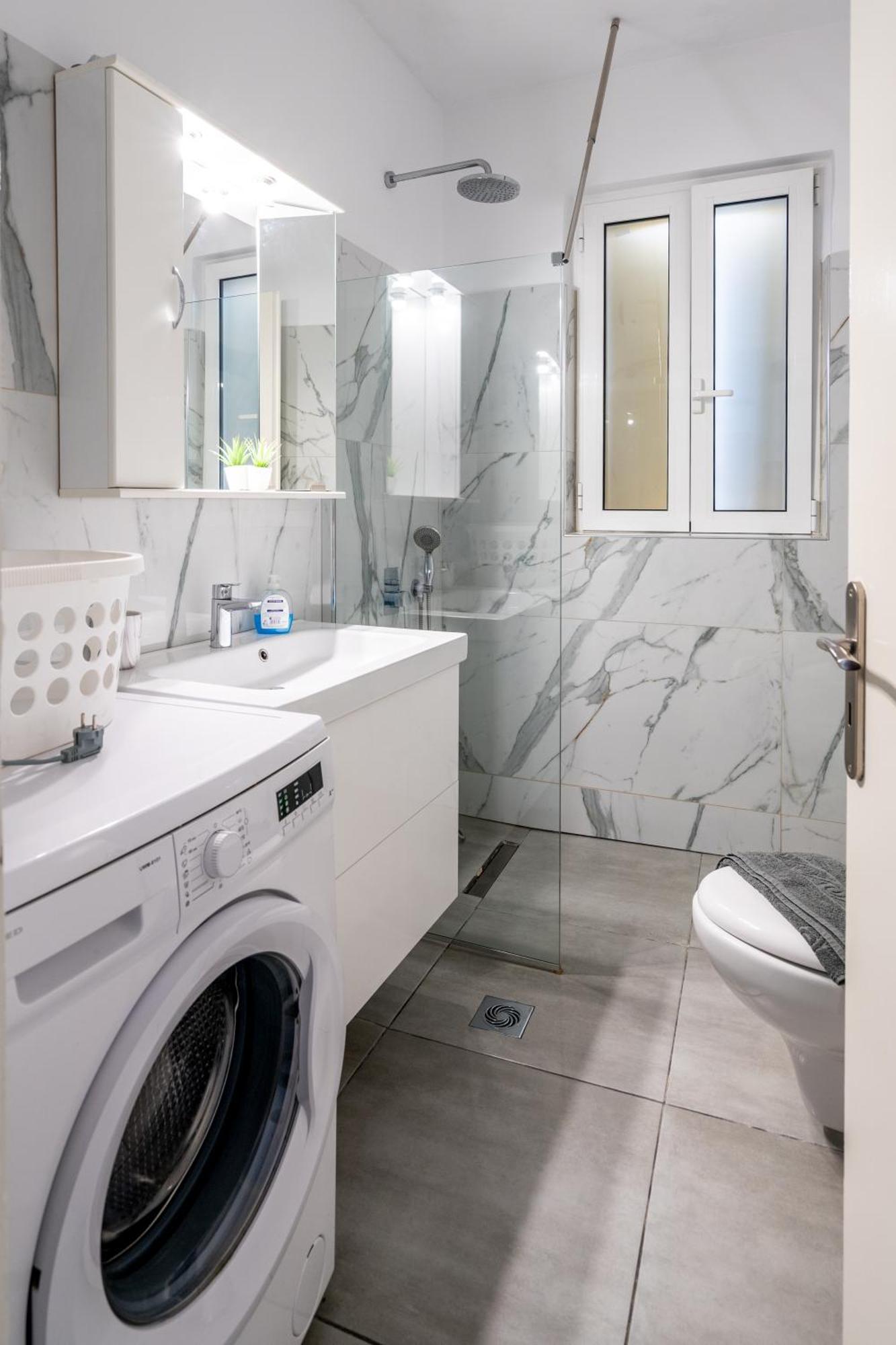 Psiri Gem From In Vivo Apartments- Spacious 1St Floor Apartment With Balcony In Athens' Historic Center المظهر الخارجي الصورة